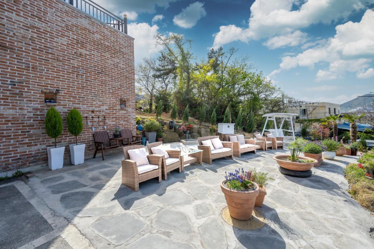 Yeosu View Foret Pension Εξωτερικό φωτογραφία