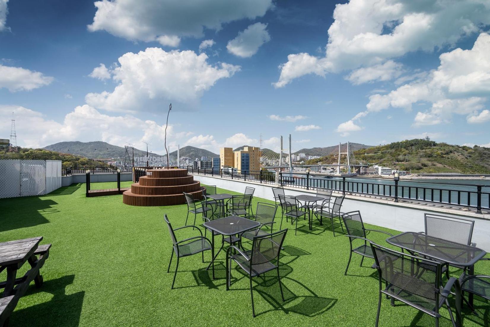 Yeosu View Foret Pension Εξωτερικό φωτογραφία