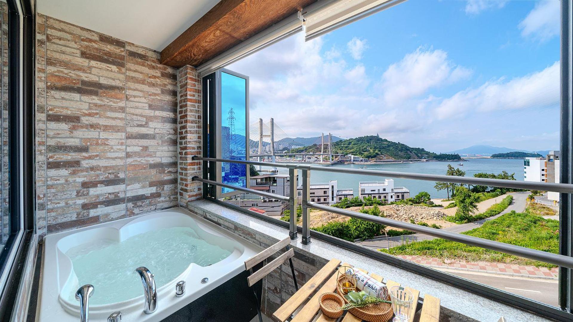 Yeosu View Foret Pension Εξωτερικό φωτογραφία