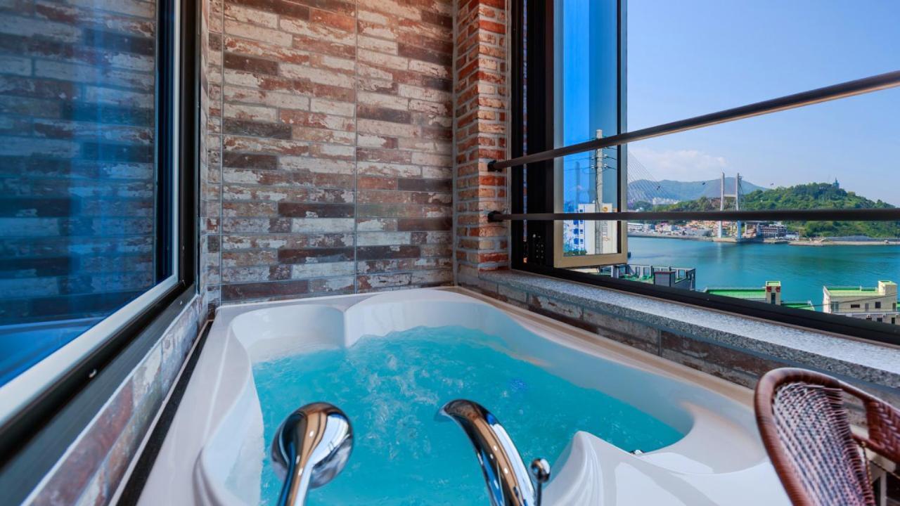 Yeosu View Foret Pension Εξωτερικό φωτογραφία